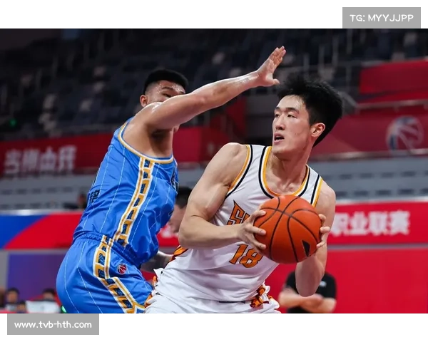 山西队多名内线球员犯规过多离场，阵容受损仍紧咬比分